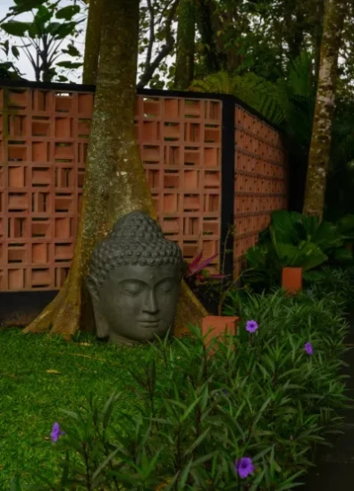 Yoga session in the Shanti Shala at Yara Wellness